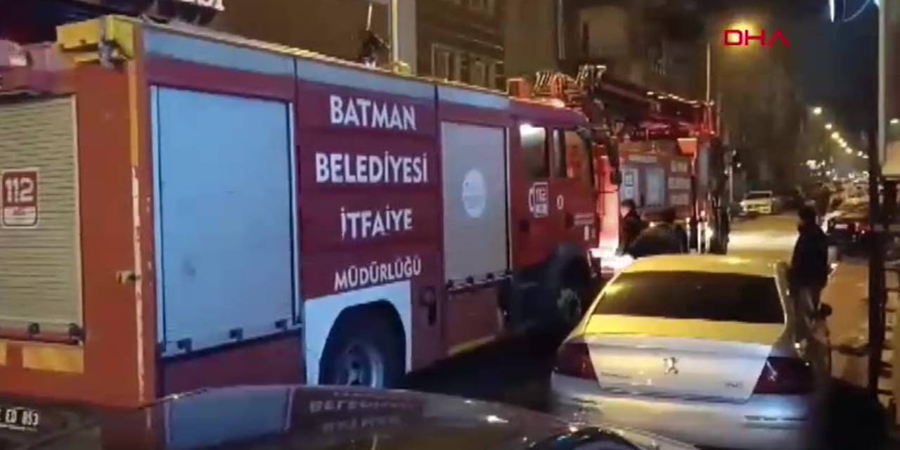 Batman'da yaşadığı evi ateşe veren kiracı aranıyor