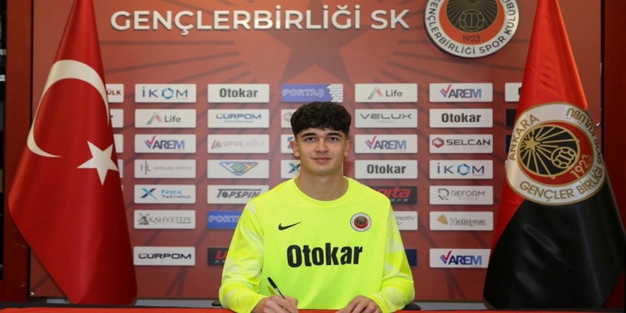 Berk Deniz Çukurcu imzayı attı