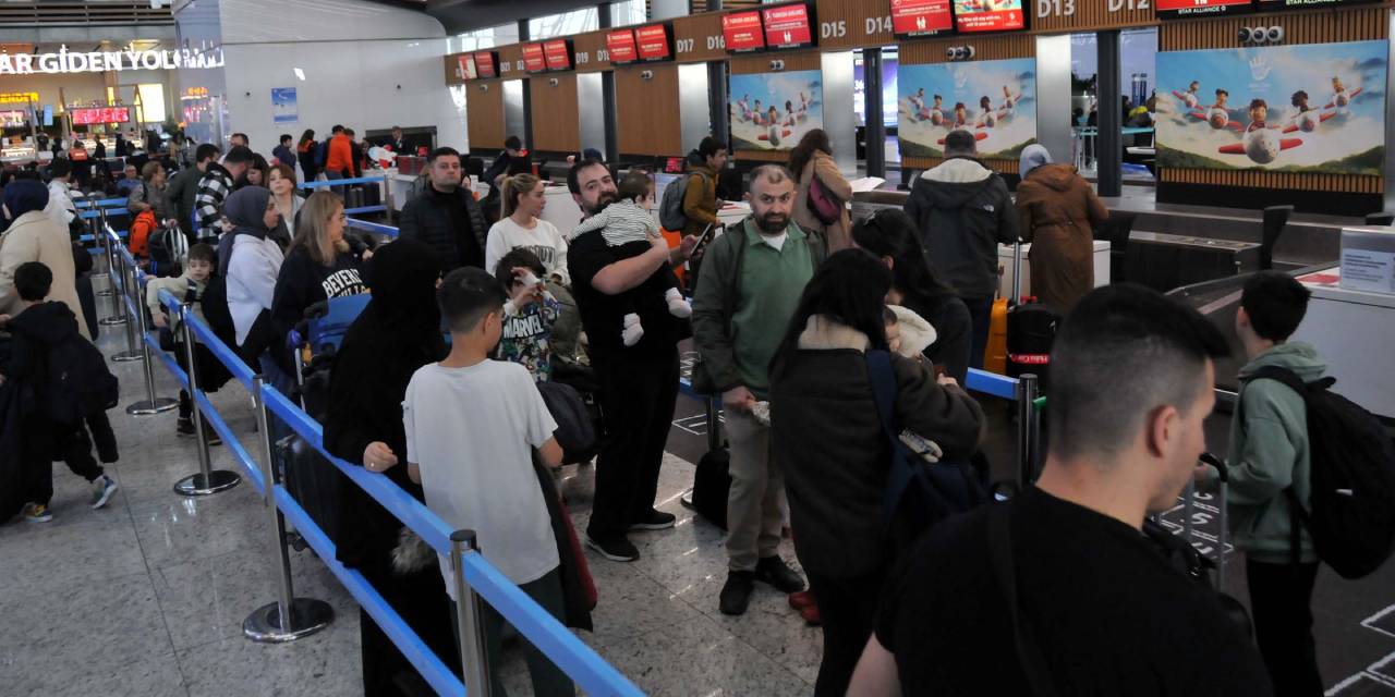 19 milyon öğrenci tatile çıktı. İstanbul Havalimanı'nda önlem alındı