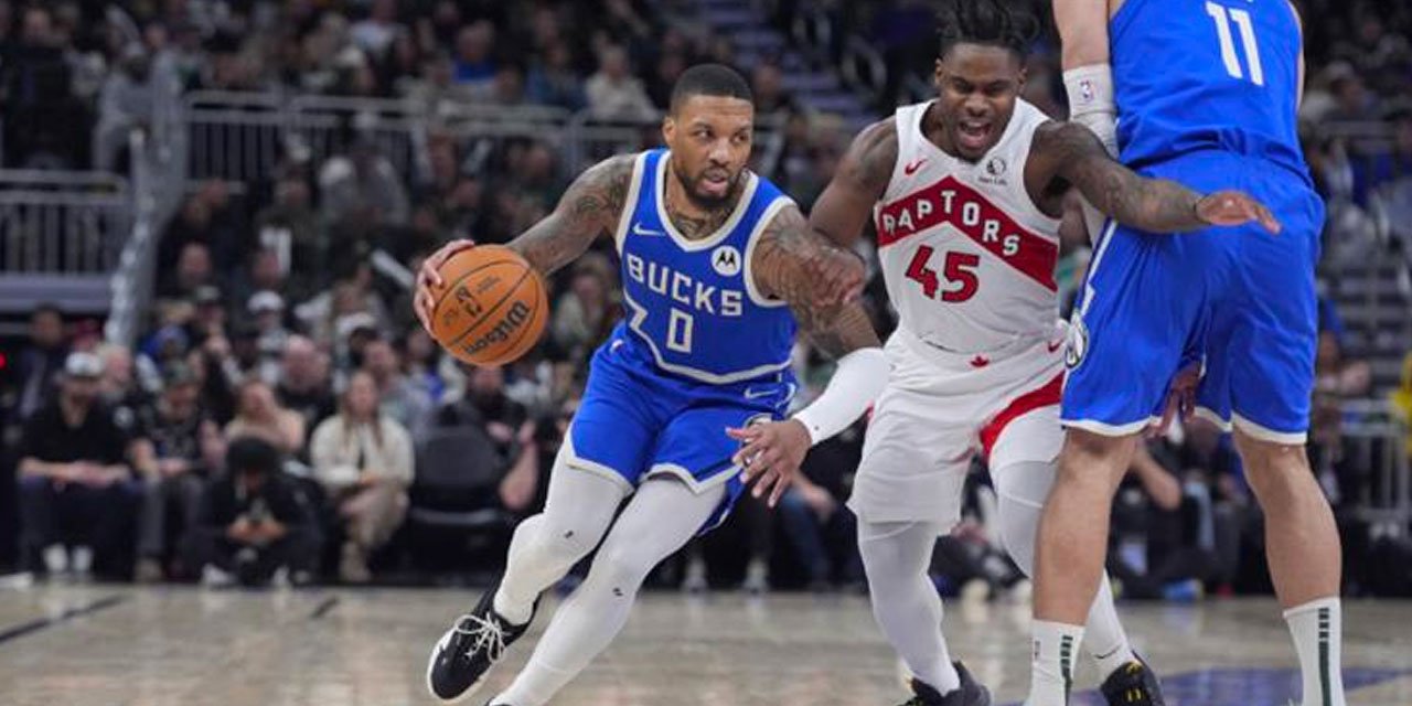Bucks üst üste 3. zaferini aldı