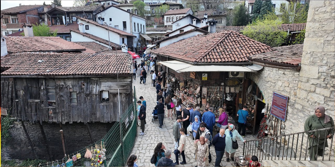 Amasra ve Safranbolu 5,5 milyonu geçti