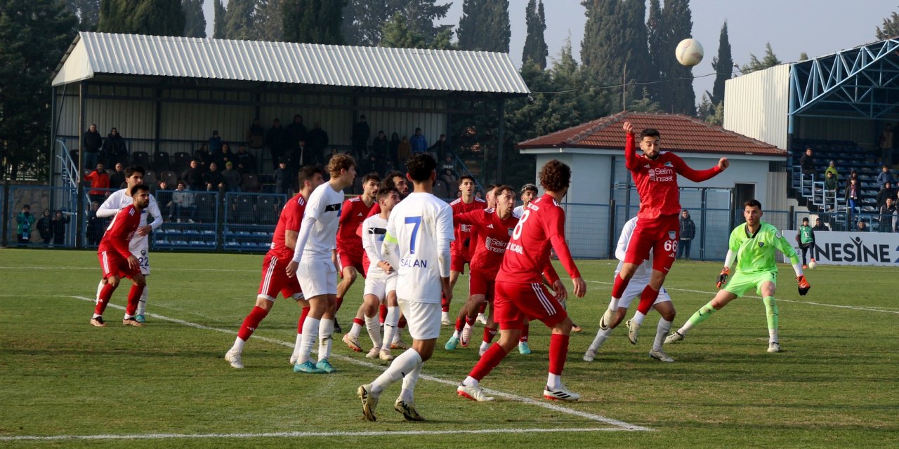 7 gollü maçı Arnavutköy kazandı