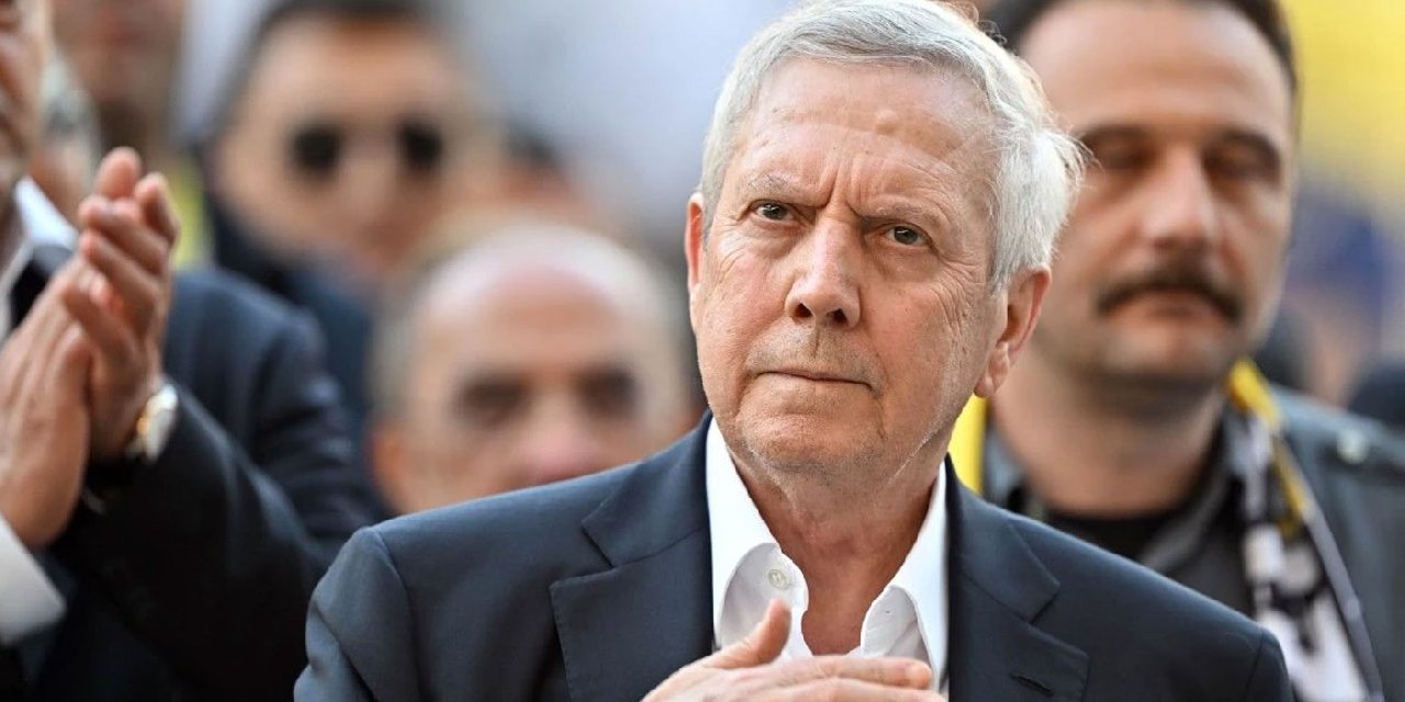 Aziz Yıldırım gözü kapalı Mesut Özil'e bıraktı. 5 kuruş istemedi