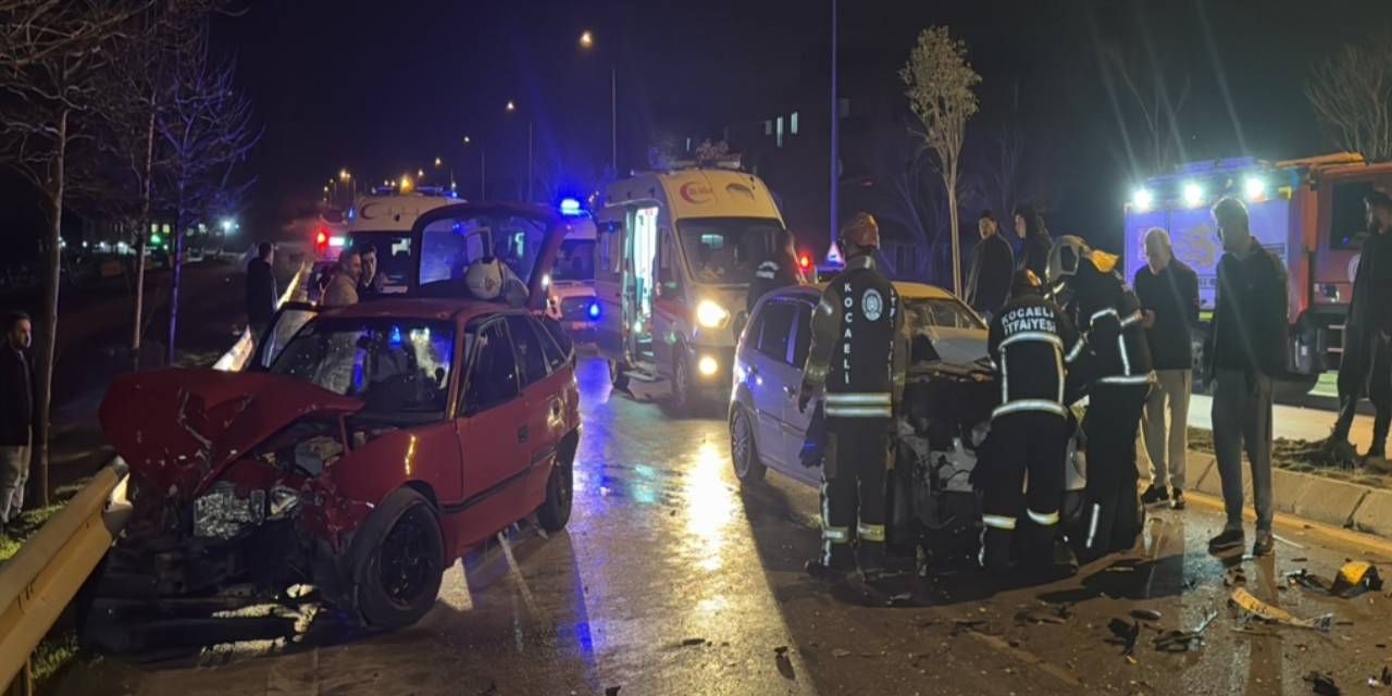 İzmit'te feci kaza: Yaralılar var