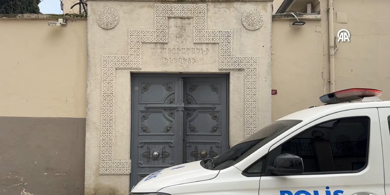 Tarihi Ermeni binasına kurşun!