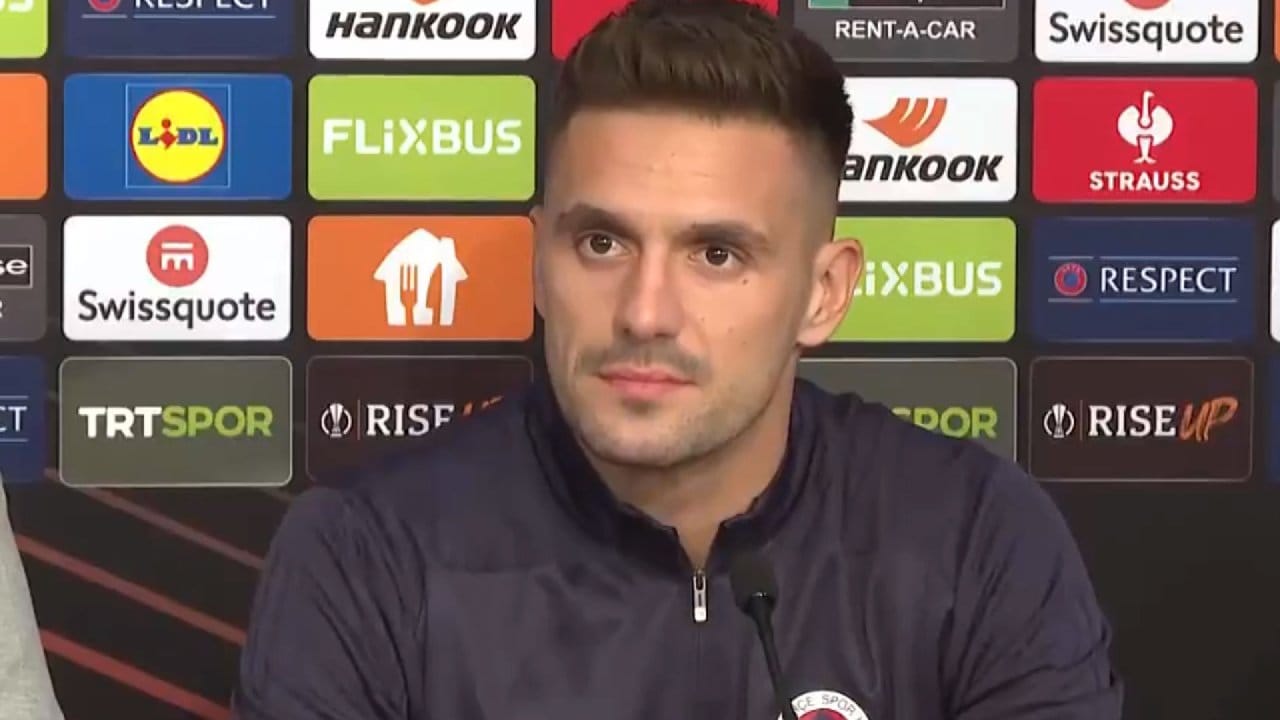 Dusan Tadic: Mourinho sürekli oyuncuların arkasında