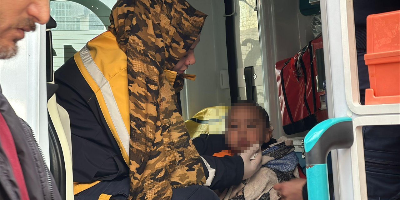 Evde yalnız bırakılan 8 aylık bebek kurtarıldı