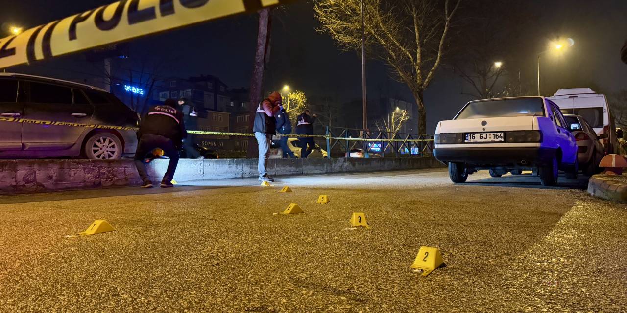 Motosikletli saldırgan gece kulübüne kurşun yağdırdı: 3 yaralı