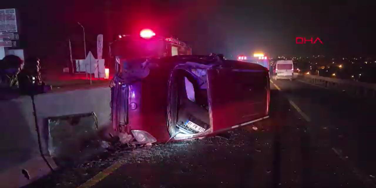 Alkollü sürücü tomruk yüklü TIR'a çarpı