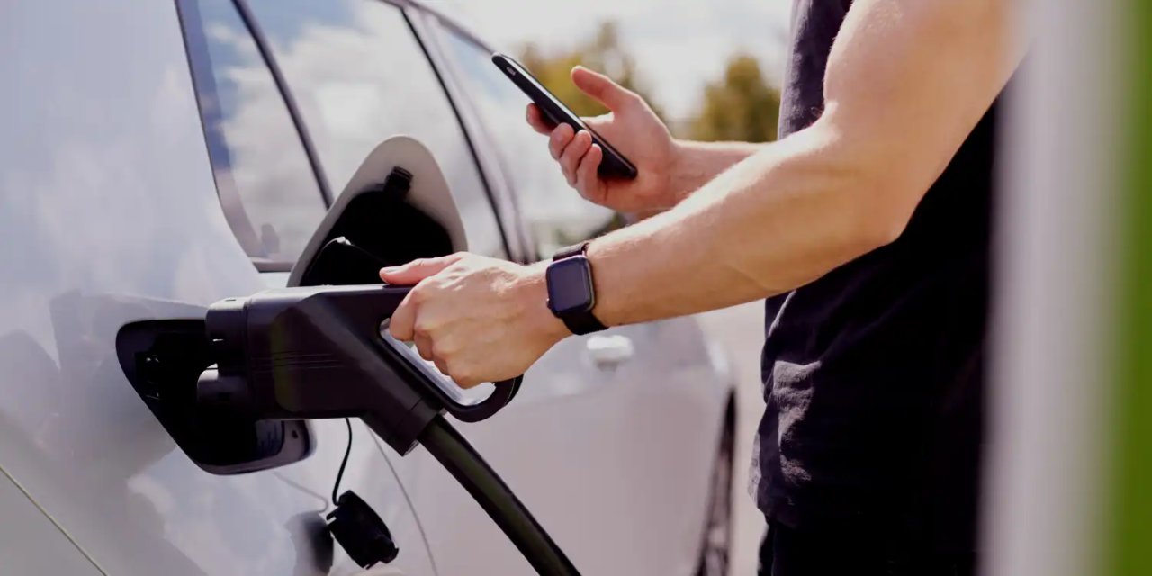 Çinli üretici elektrikli araçlarda ışık hızında pil şarjı sözü veriyor