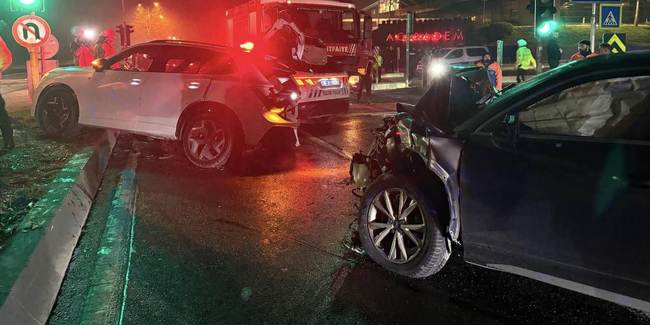 Sarıyer'de 7 araç birbirine girdi: 3 yaralı