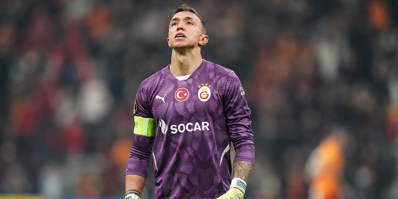 Muslera tarihe geçmeye hazırlanıyor