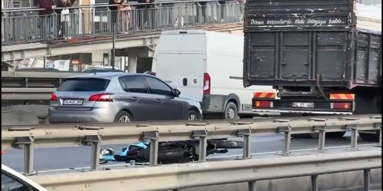 Motosiklet kazası: Kamyonun tekerlek boşluğuna sıkışan sürücü öldü