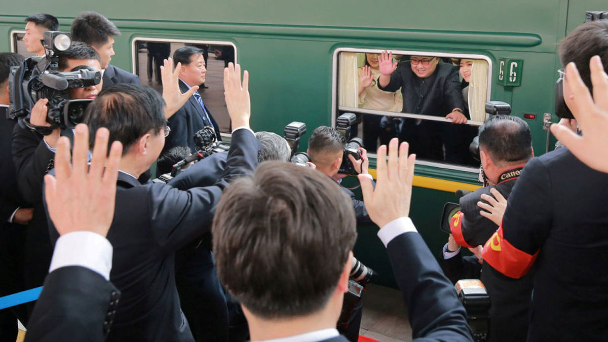 Kuzey Kore lideri, Rusya dönüşünde halk tarafından böyle karşılandı