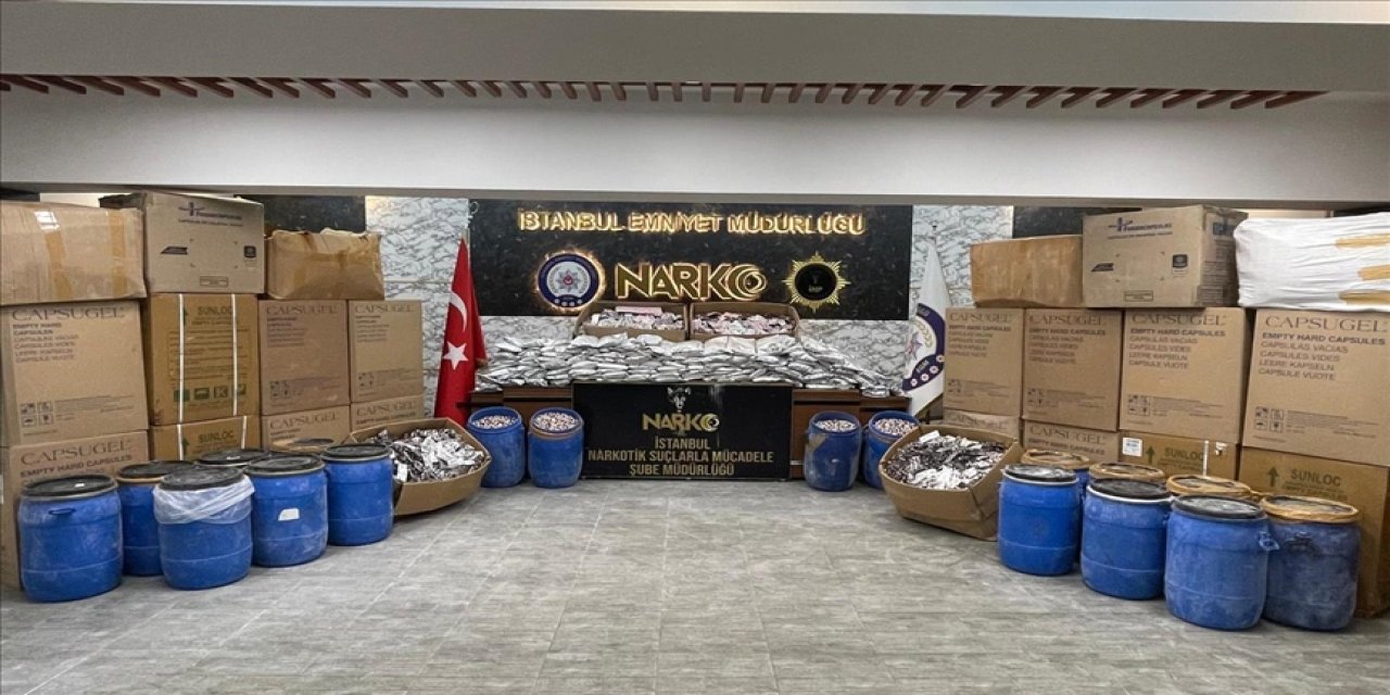 Samsun'da 4 bin 555 sentetik ecza hapı ele geçirildi