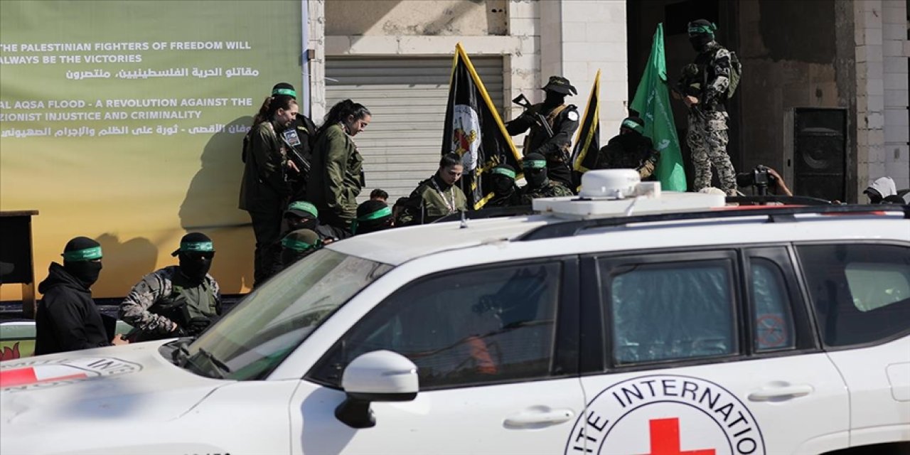 İsrail 200 Filistinliyi serbest bıraktı