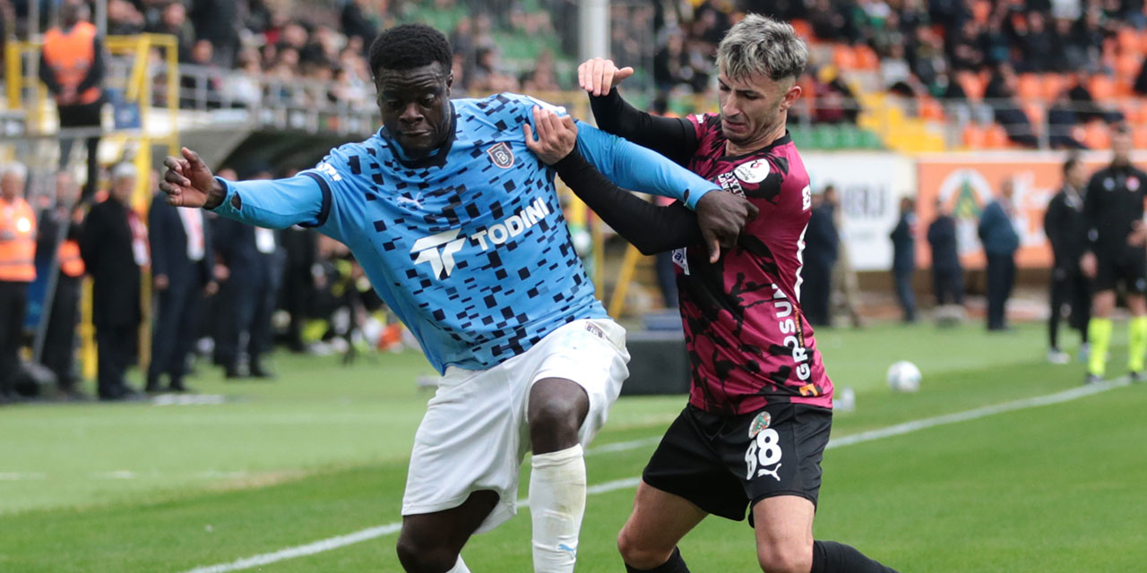 9 gollü maçta Alanyaspor'dan harika geri dönüş