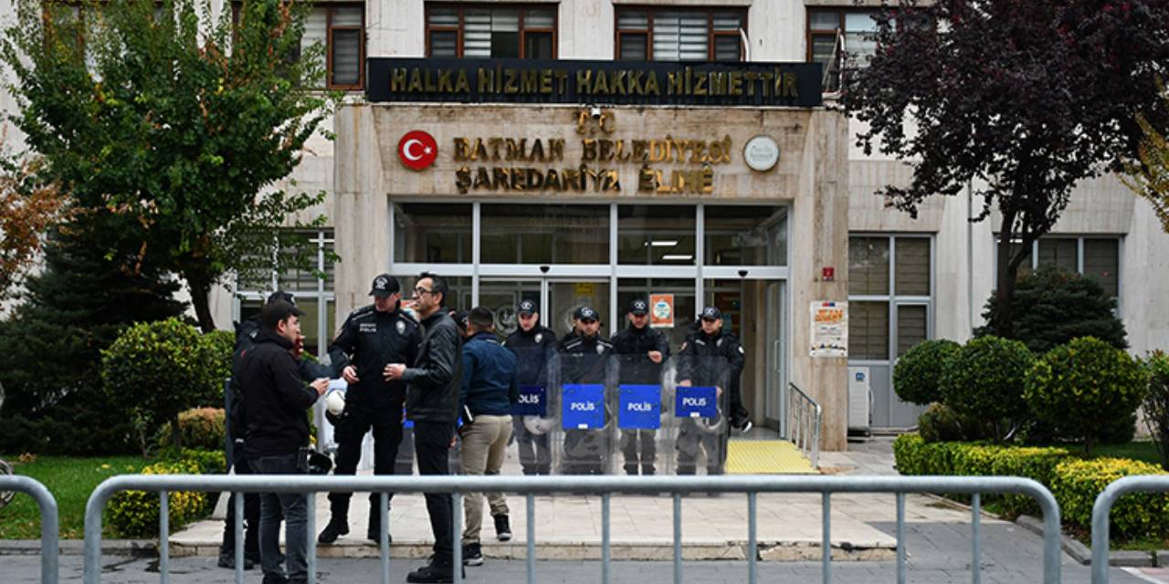 Kayyum atanan Batman'da işten çıkarmalar devam ediyor