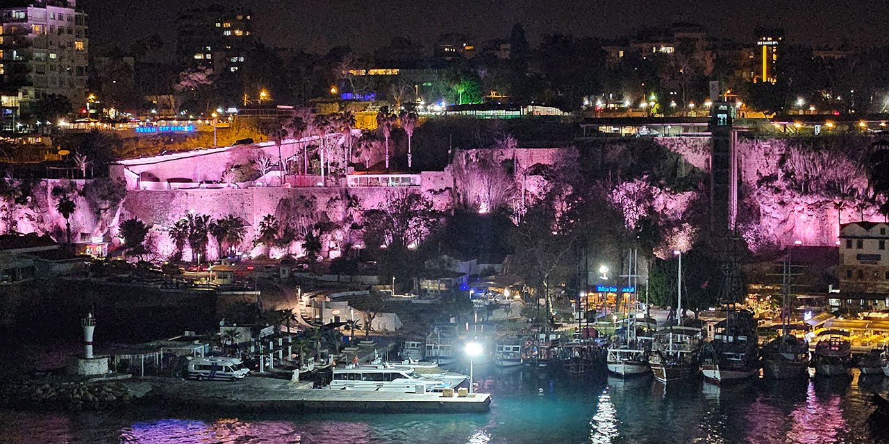 Falez ışıklandırması 4 yıl sonra sessizce hayata geçirildi