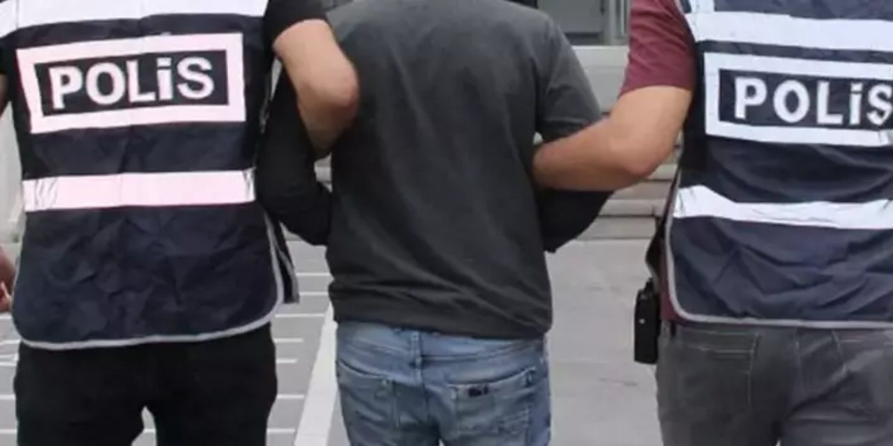 Jet ski ile Kuşadası'na gelen kaçak göçmen yakalandı