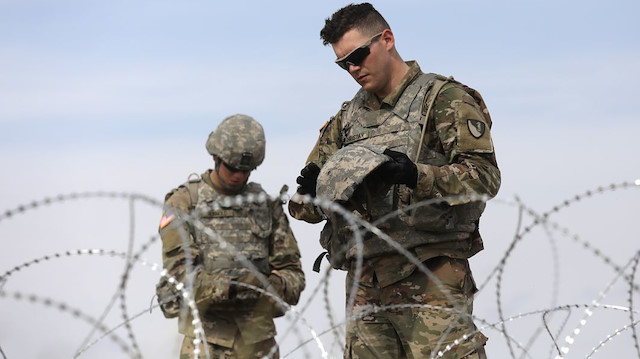 Pentagon'dan Meksika sınırına asker takviyesi