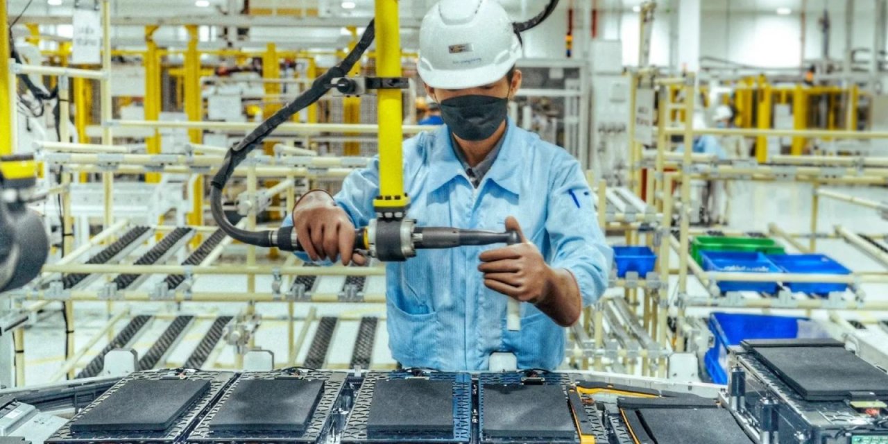 Elektrikli otomobiller için rekor kıran batarya : 15 yıl 600.000 kilometre garantiyle geliyor