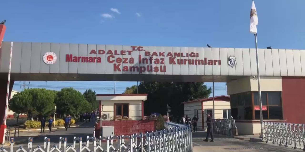 Silivri Cezaevi etrafında toplanmak yasaklandı