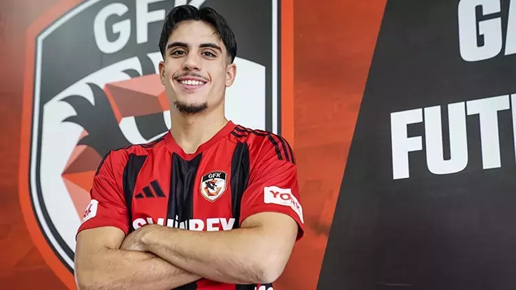 İzzet Ali Erdal imzayı attı: Bundesliga'dan Süper Lig'e geldi