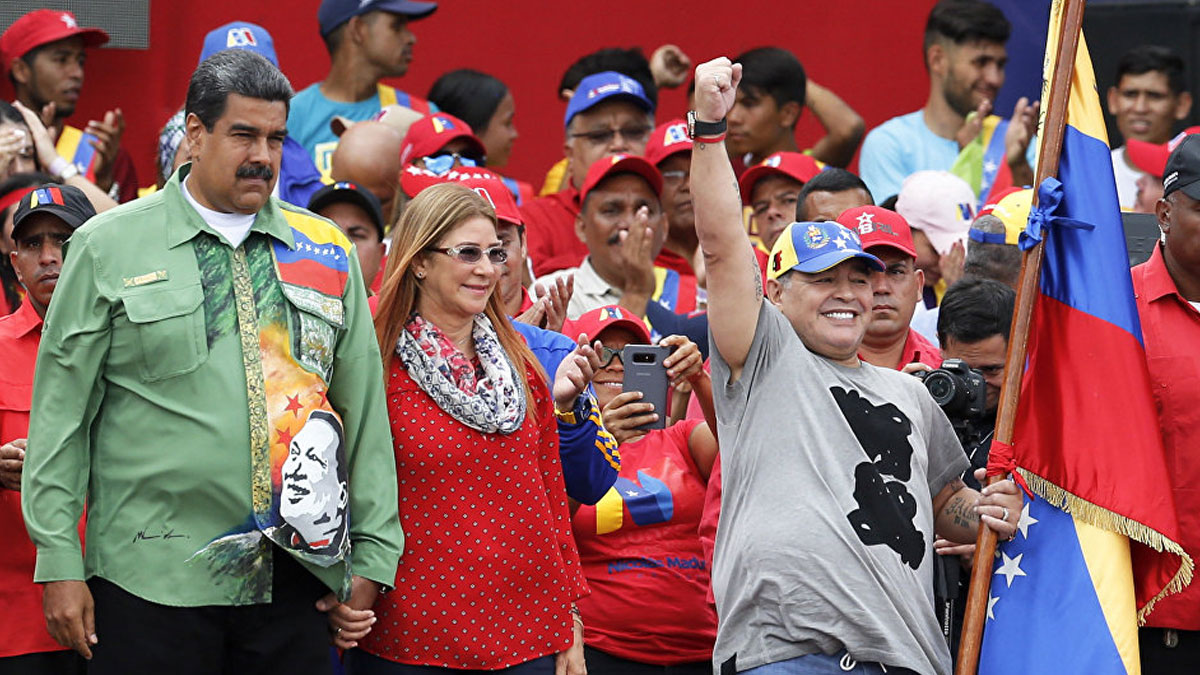 Maradona: Güçlü ol Venezuela