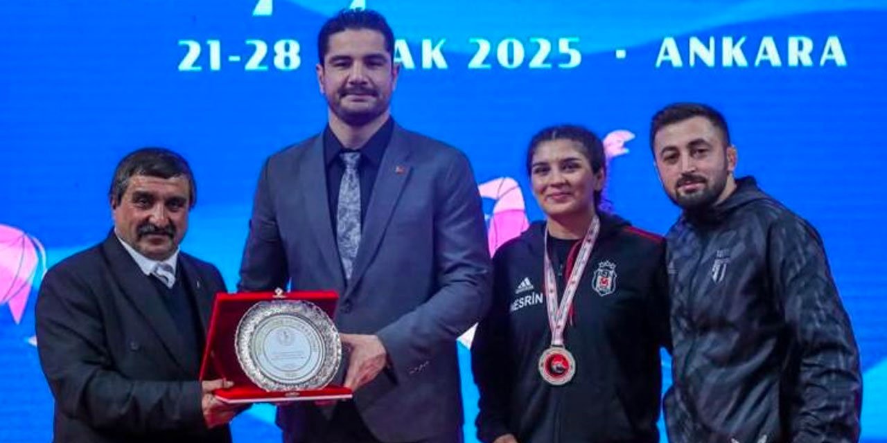 Türkiye Güreş Şampiyonası'nda madalyalar verildi