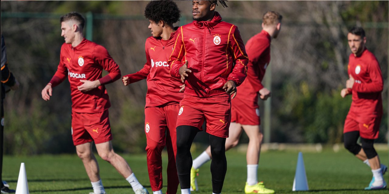 Galatasaray Ajax'a hazır