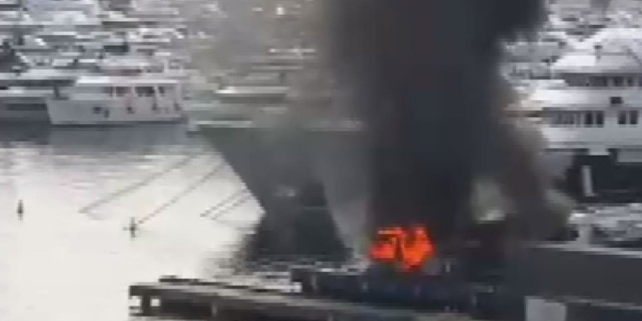 Pendik'te yakıt istasyonunda yangın!