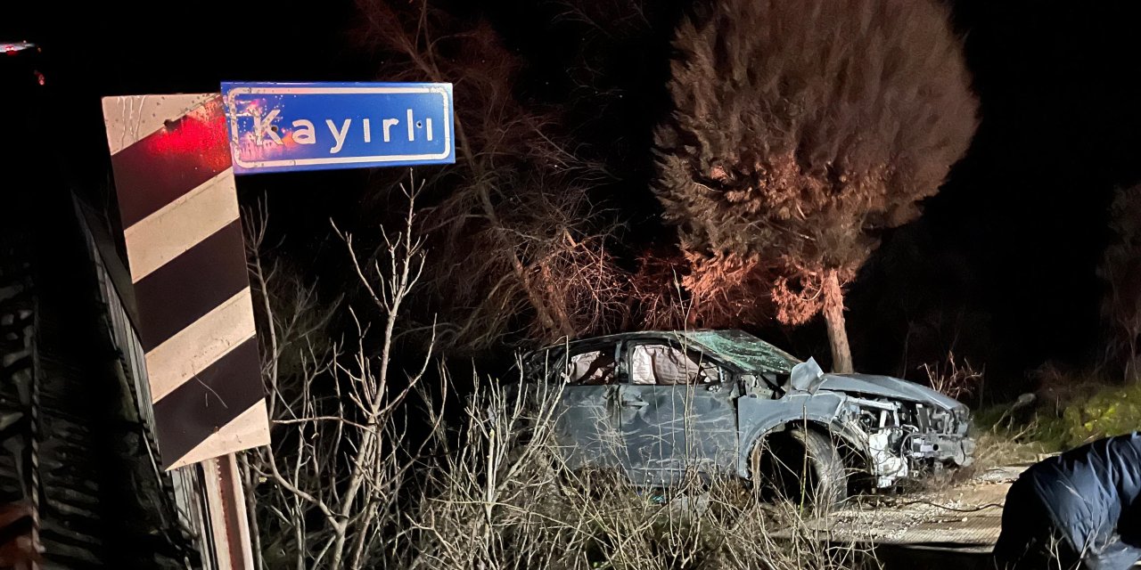 Muğla'da otomobil şarampole yuvarlandı: 3 yaralı