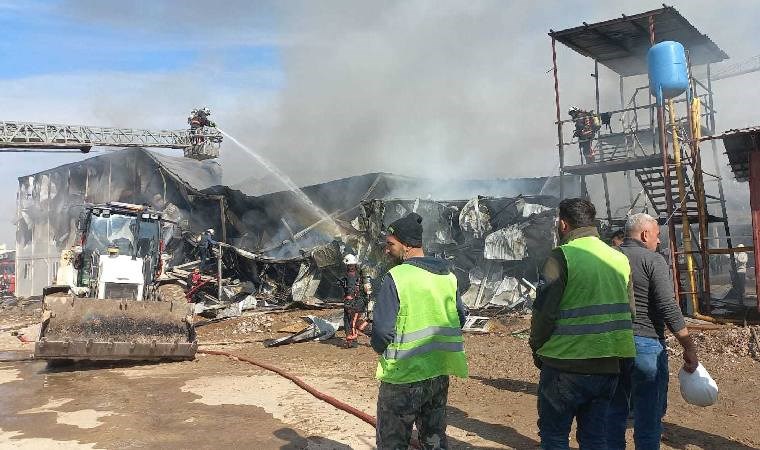 Toplu konut şantiyesinde yangın paniği