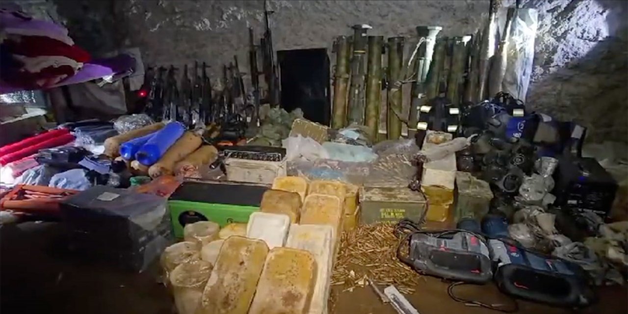 Pençe-Kilit Operasyonu bölgesinde teröristlere ait mühimmat ele geçirildi
