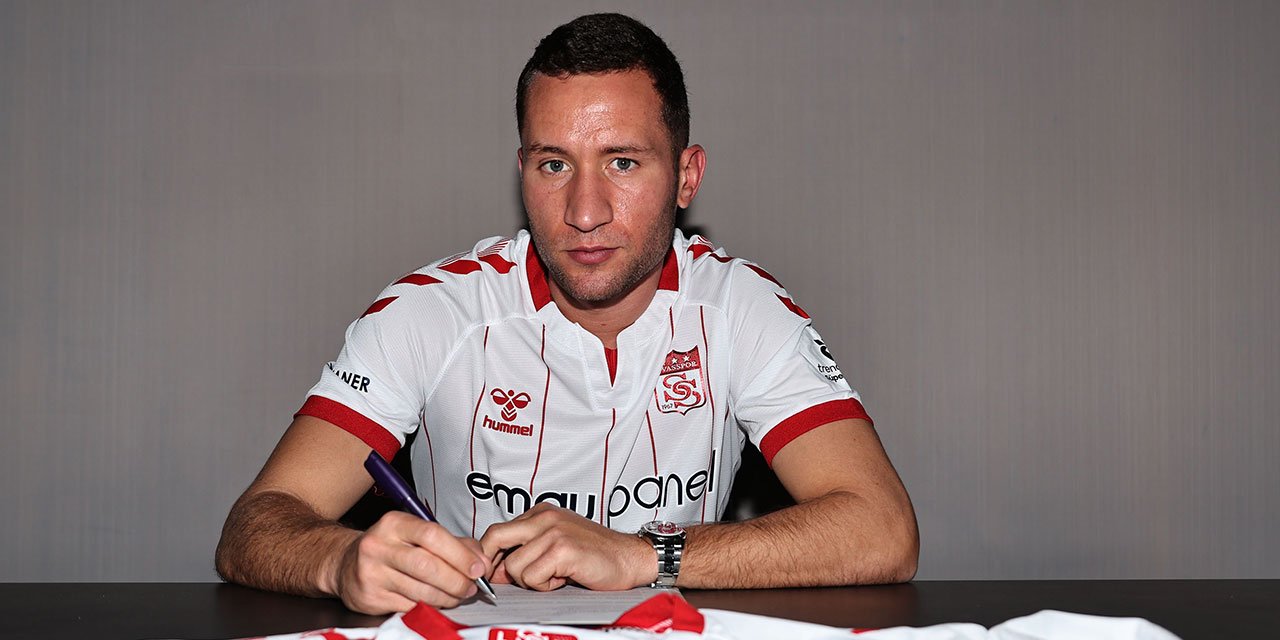 Sivasspor yeni transferini açıkladı