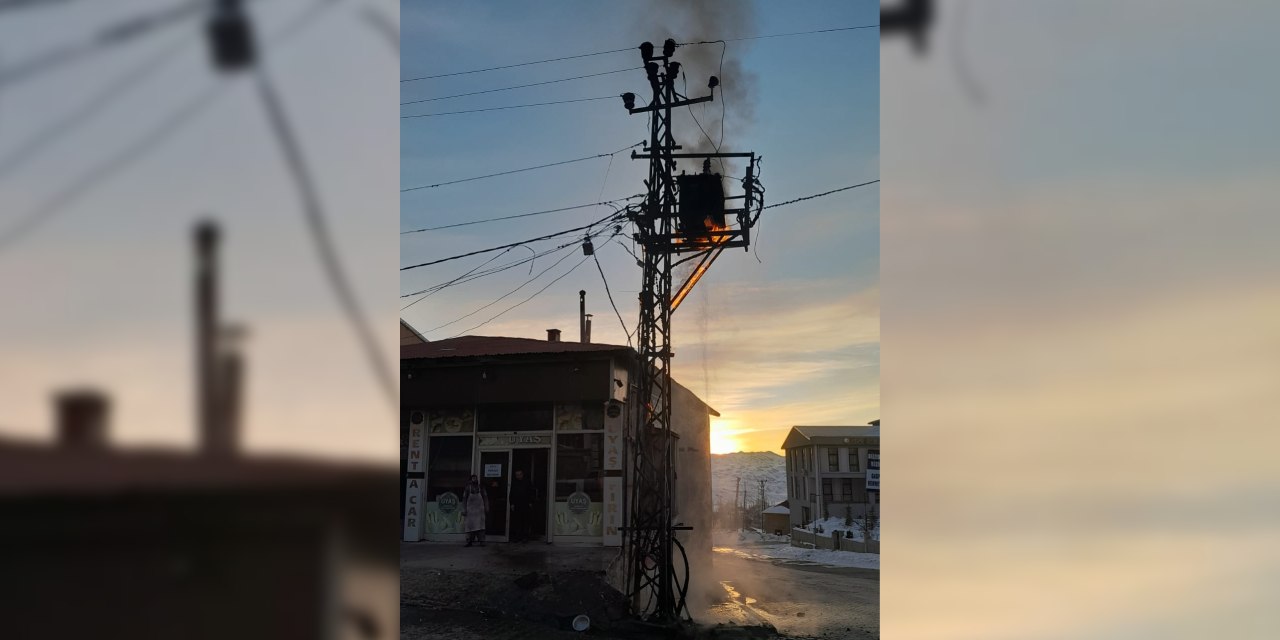 Elektrik trafosu cayır cayır yandı