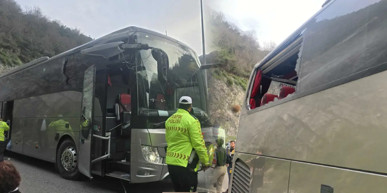 Yolcu otobüsü tünele çarptı: Çok sayıda ekip sevk edildi