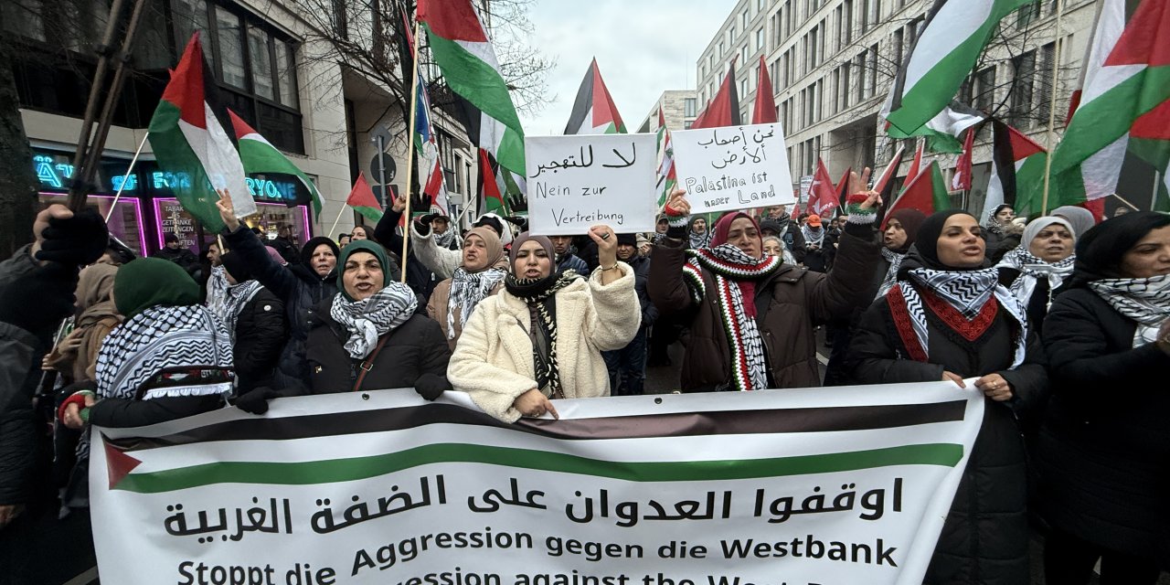 Berlin'de Filistin'e destek gösterisi düzenlendi