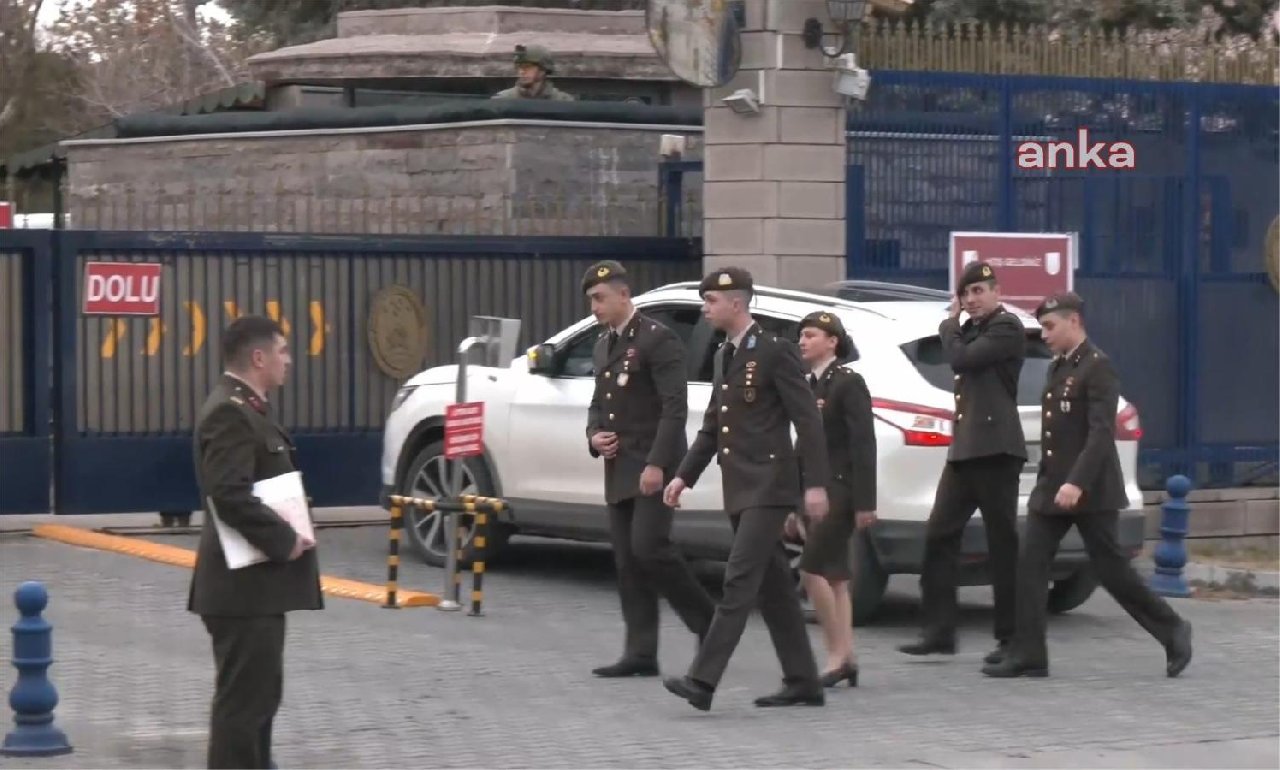 Teğmenlerin avukatlarından iddialara yanıt