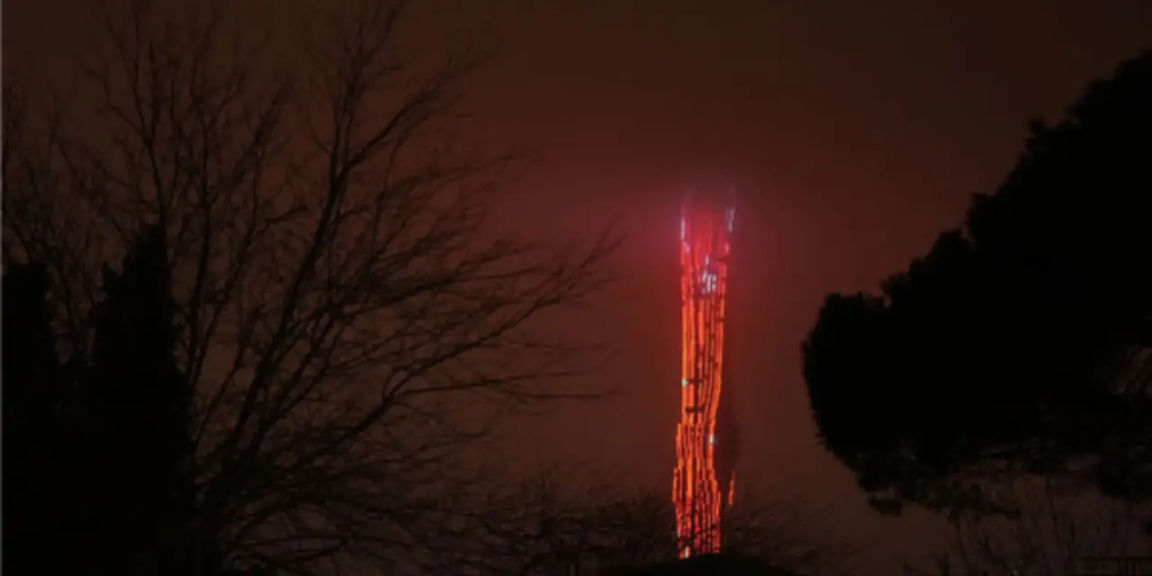 İstanbul'da sis etkisini sürdürüyor