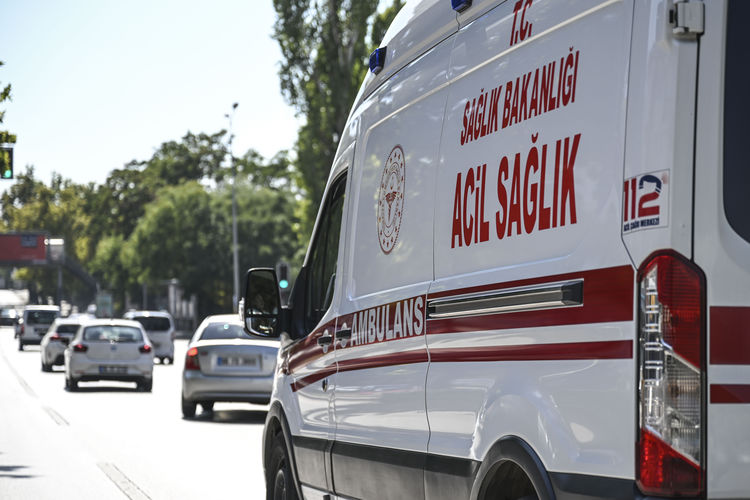 Ambulansta doğum yaptı diye bebeğin adını Fehime koydu