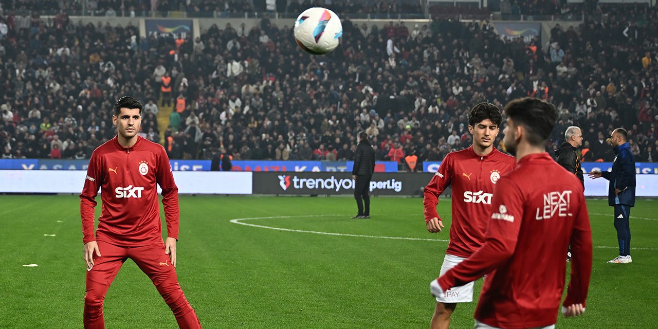 Okan Buruk'tan üç değişiklik