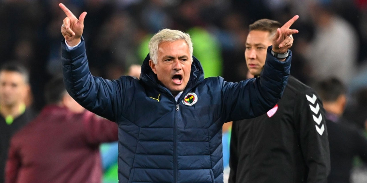 Mourinho Galatasaray ile alay etti: 5.6 milyon kişinin önüne attı