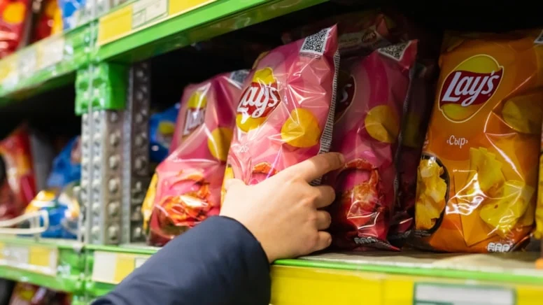 Geçtiğimiz hafta ürünleri toplatılan Lays'e Türkiye'de sorgu