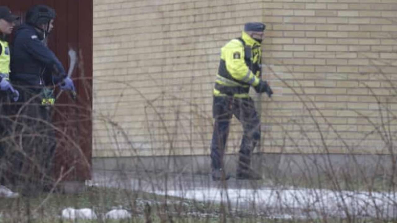 İsveç'te okula kanlı saldırı