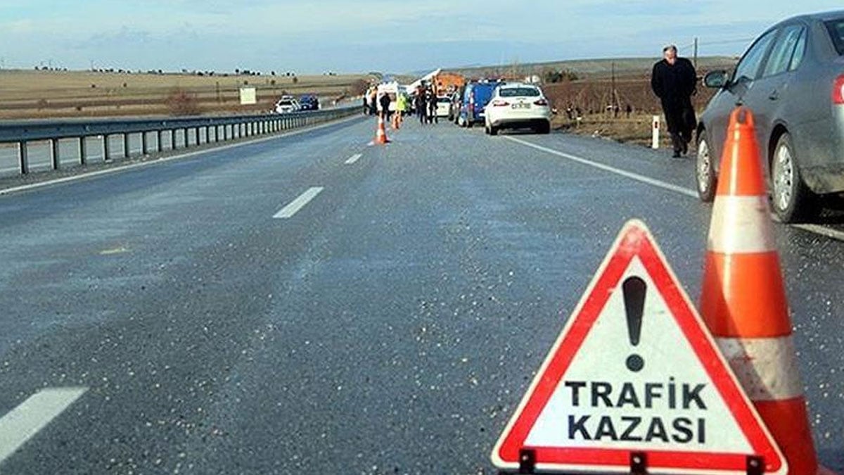 MHP MYK üyelerini taşıyan araç kaza yaptı: 3 yaralı