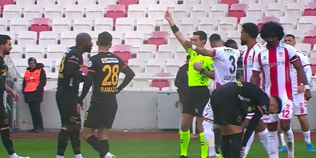 Takım arkadaşını tokatlamıştı: Kayserispor kararını verdi