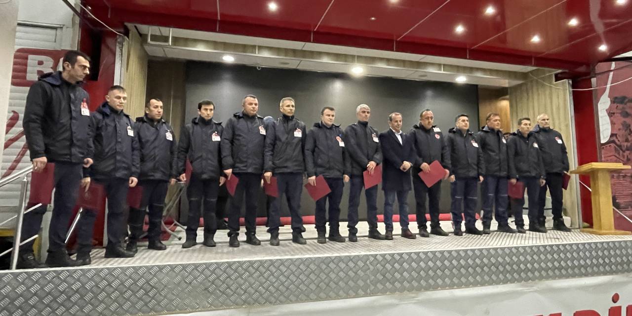 Tanju Özcan'dan yangın faciasında görev yapan itfaiyecilere şeref madalyası