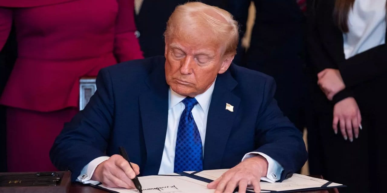 Trump'tan kritik 'İran' kararı: "Bunu yaparlarsa yok olurlar"